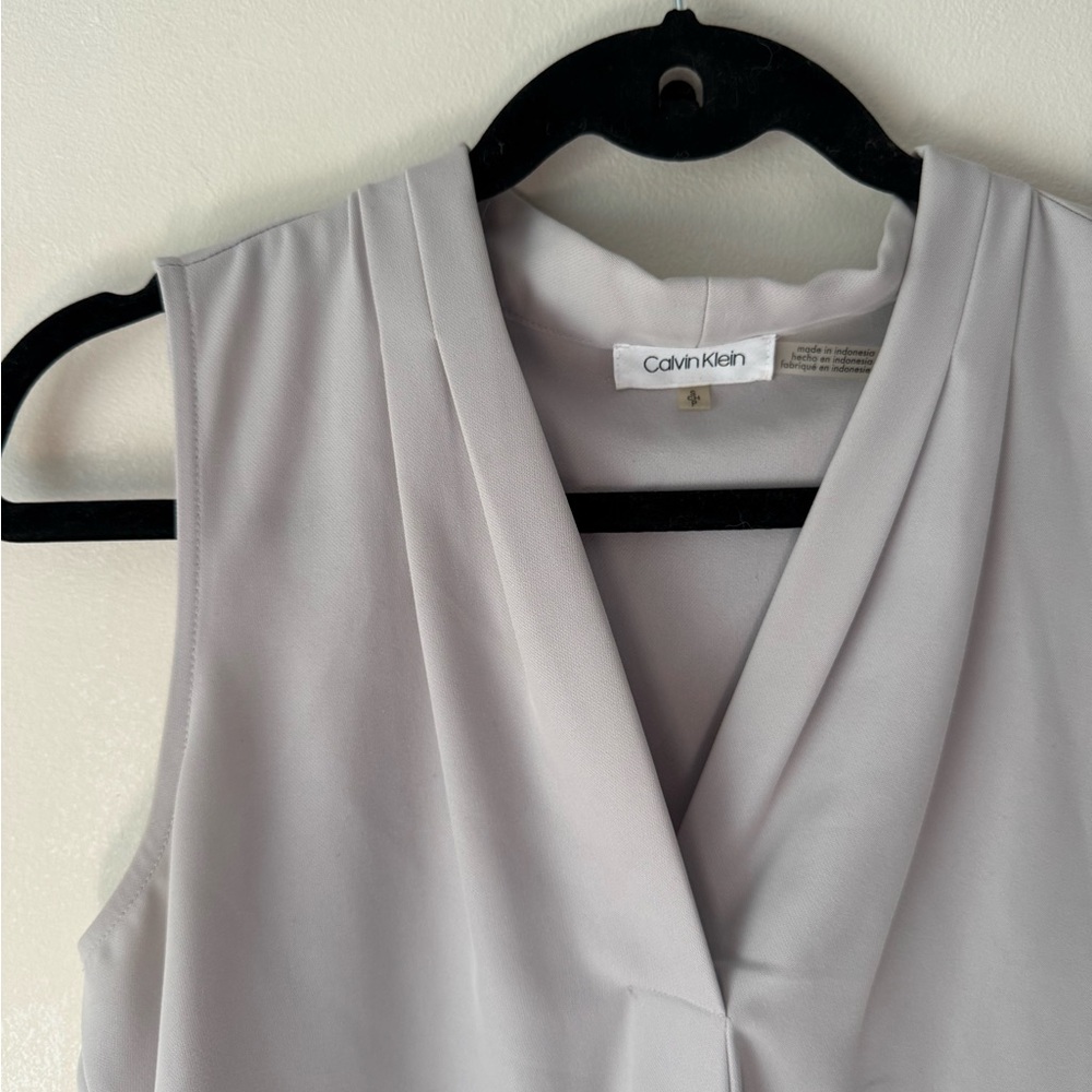Calvin Klein Soft Gray Top Size Sm